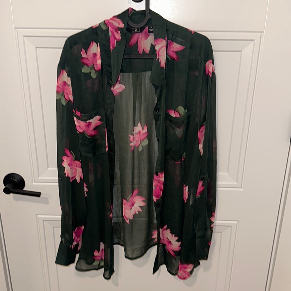 G by Giuliana Printed Ruffle Pocket Button Up